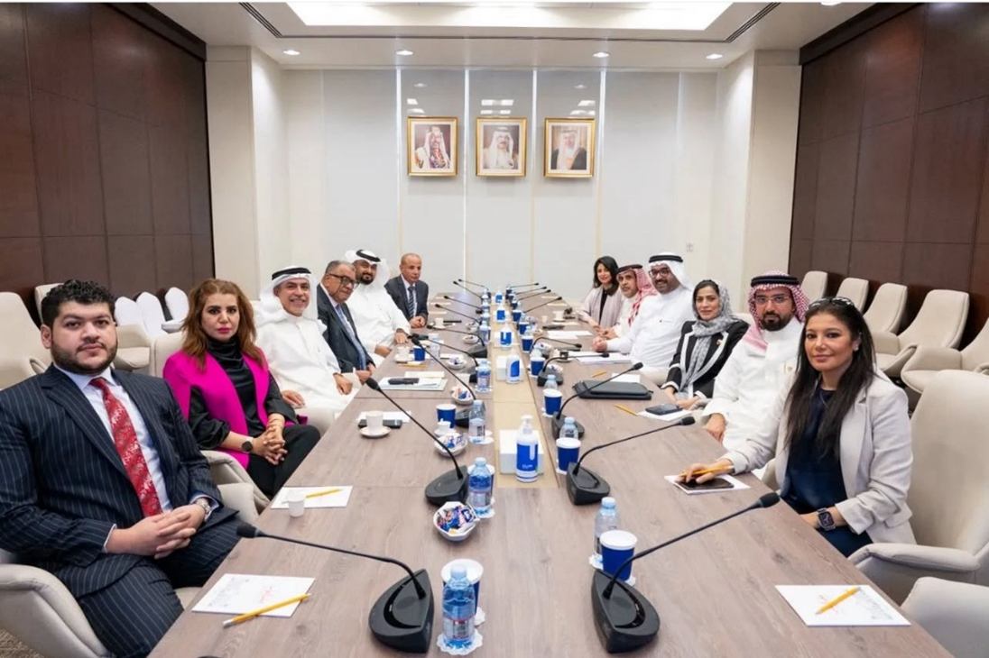 {زيارة وفد من الجمعية لمجلس النواب والاجتماع بأعضاء كتلة التفكير الاستراتيجي بالمجلس}