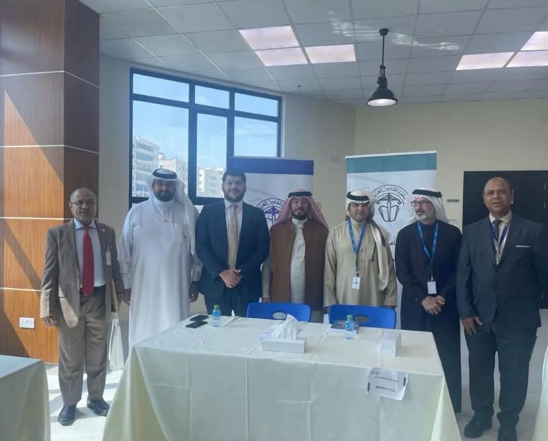 مشاركة جمعية المحامين البحرينية في معرض المهن بجامعة المملكة